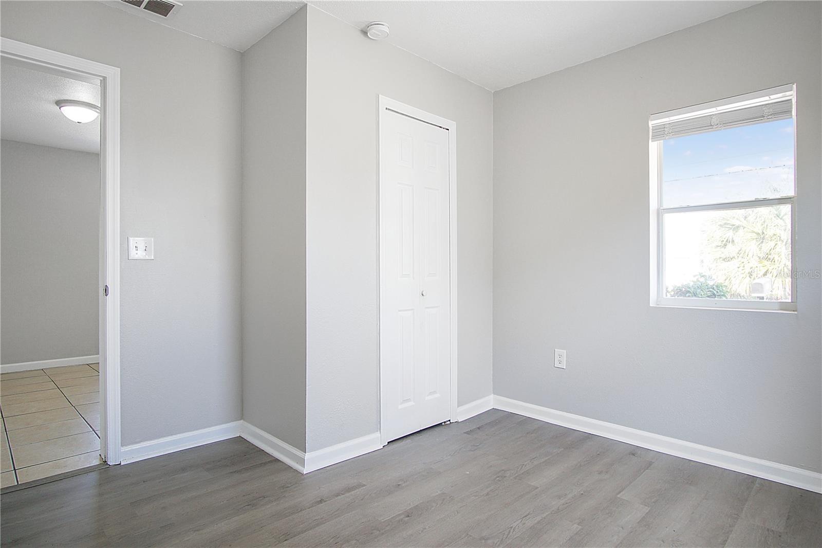 Image 19 of 24 For 1205 Avenue F