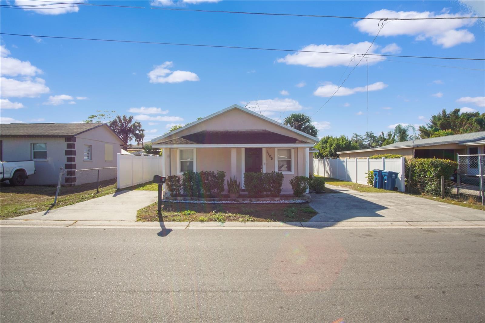 Image 3 of 24 For 1205 Avenue F