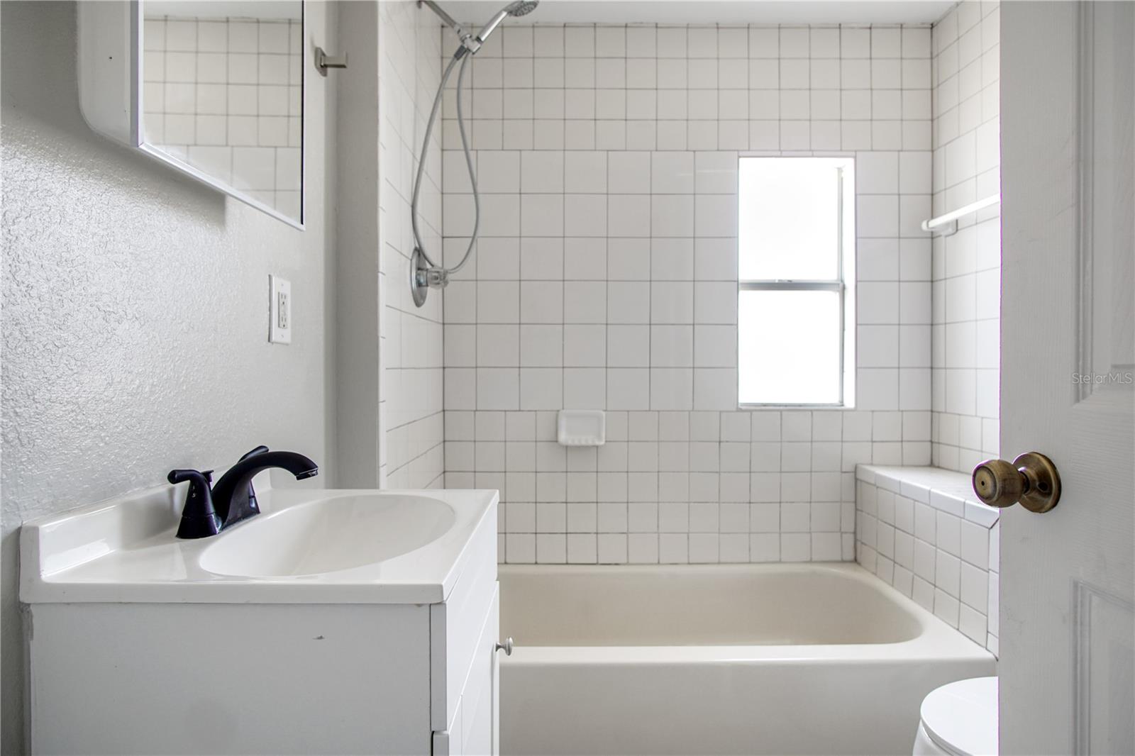 Image 12 of 20 For 1002 Avenue E 4