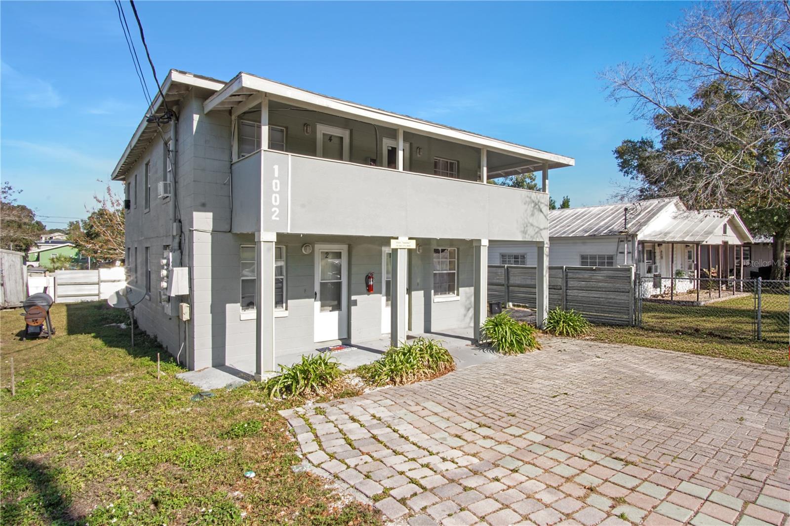 Image 2 of 20 For 1002 Avenue E 4