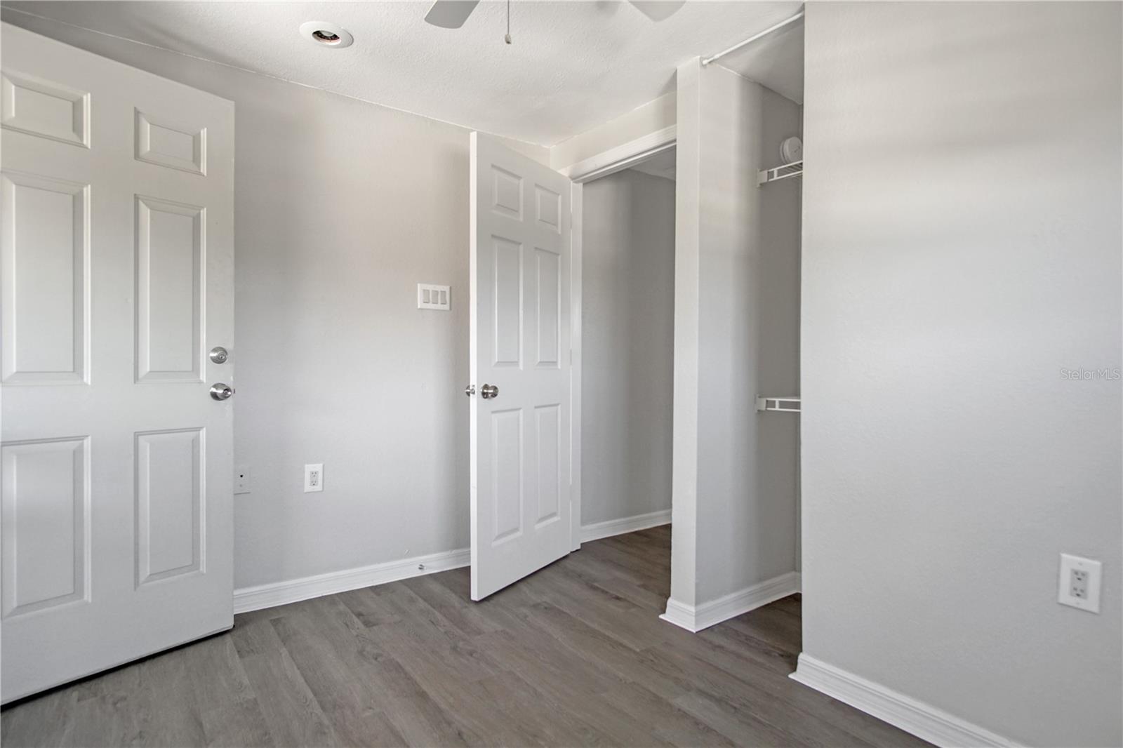 Image 9 of 20 For 1002 Avenue E 4