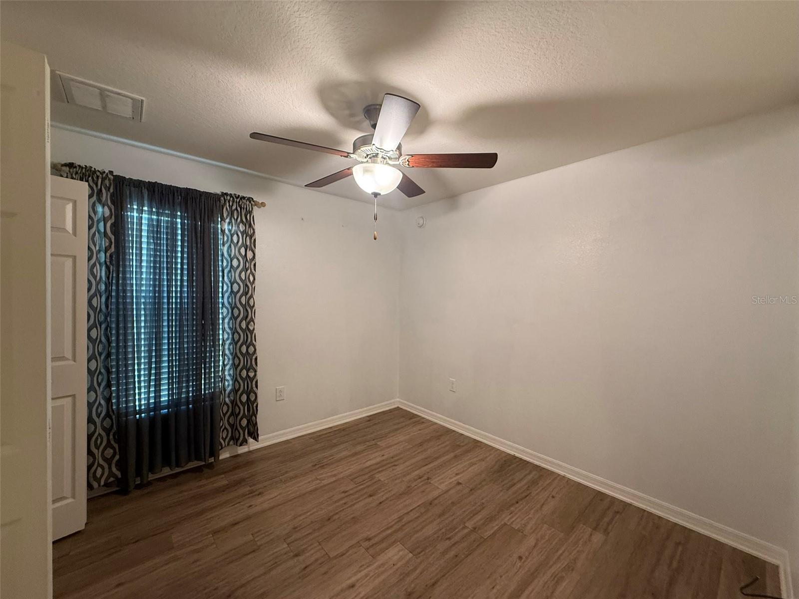 Image 14 of 23 For 710 Persian Drive