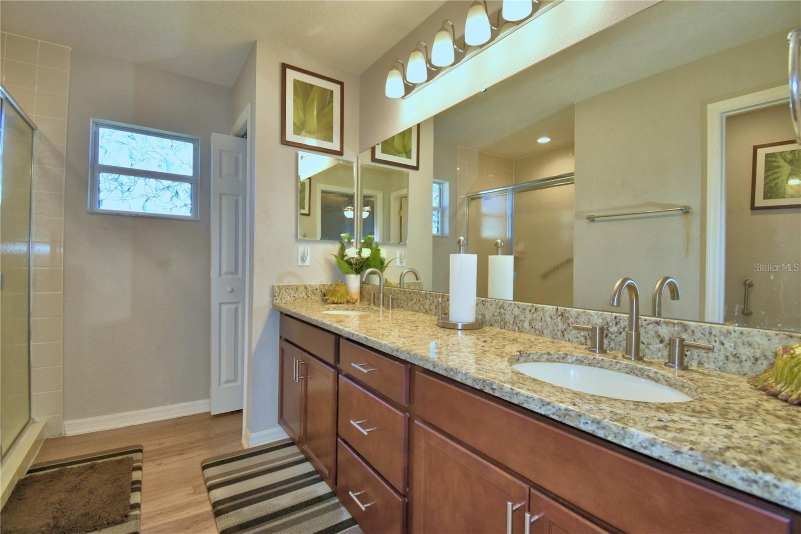 Image 17 of 23 For 710 Persian Drive