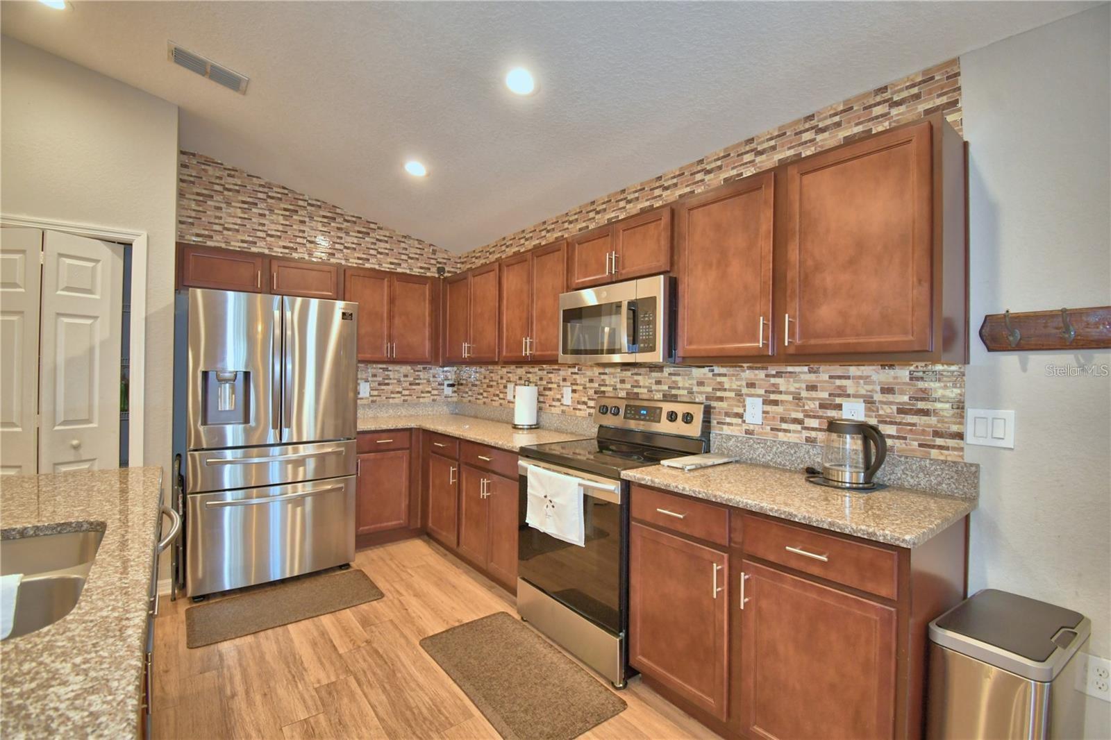 Image 4 of 23 For 710 Persian Drive