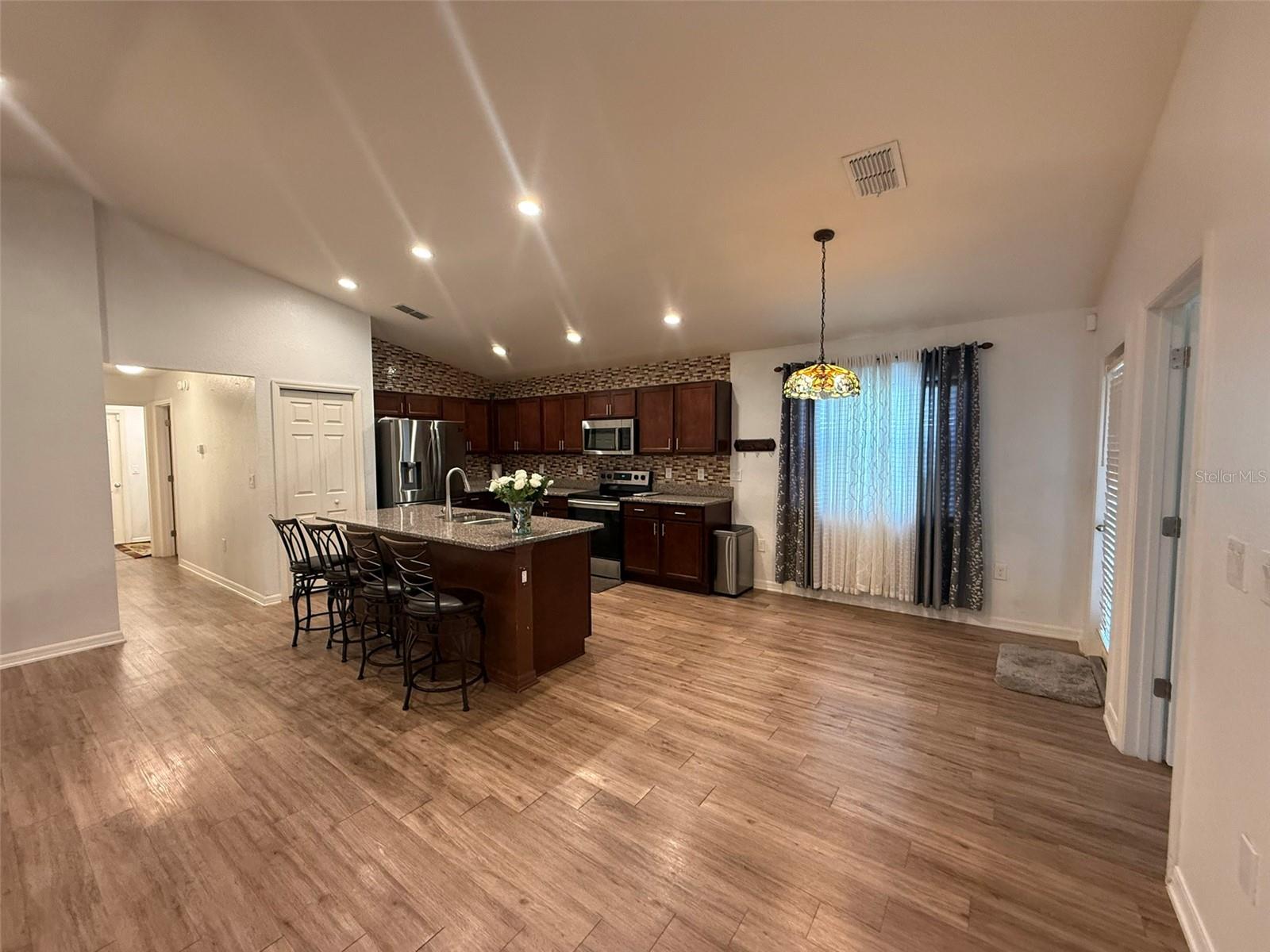 Image 5 of 23 For 710 Persian Drive