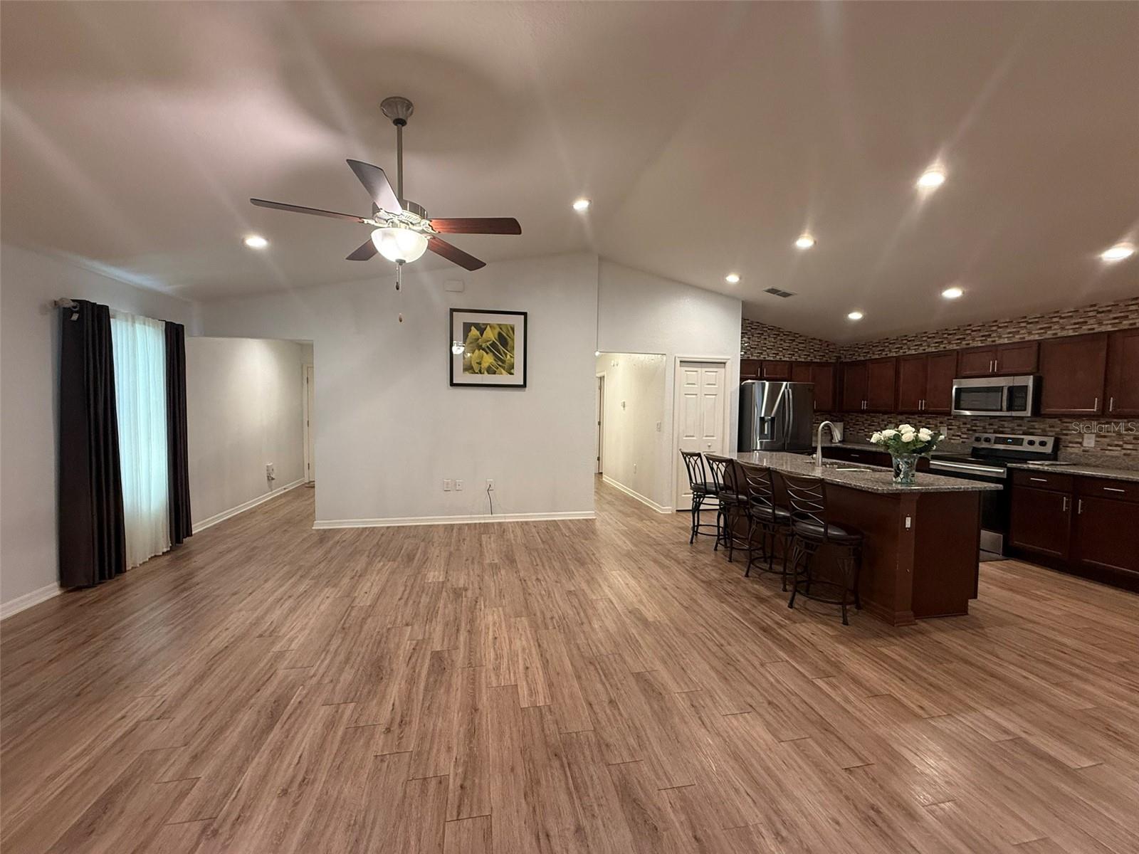 Image 6 of 23 For 710 Persian Drive