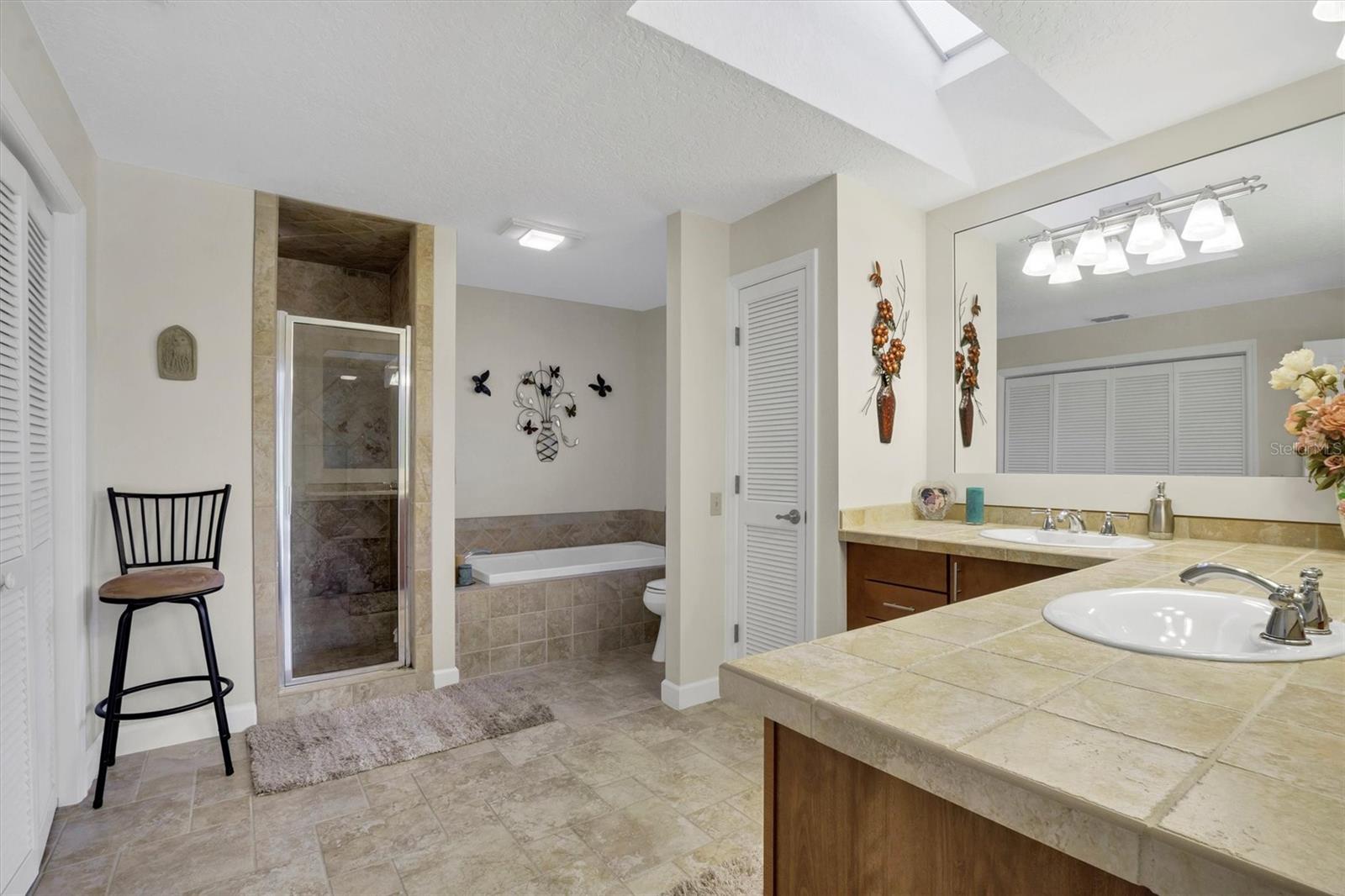 Image 26 of 58 For 517 Clubhouse Drive