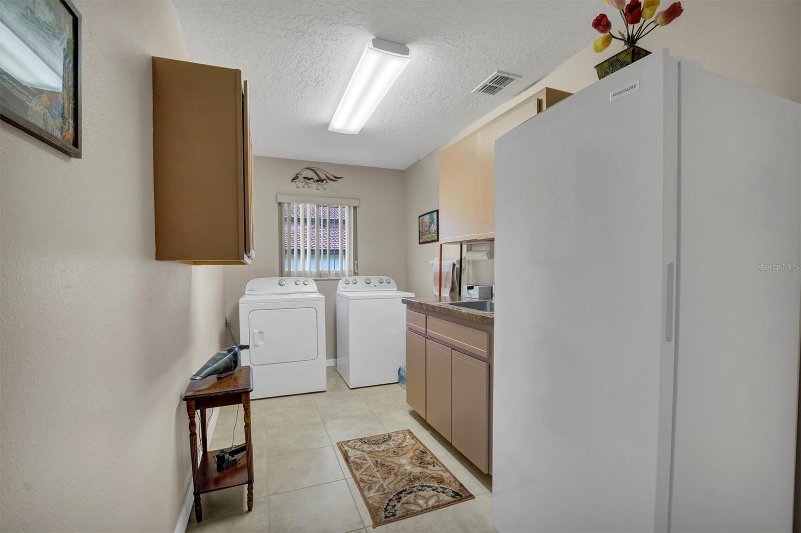 Image 39 of 58 For 517 Clubhouse Drive