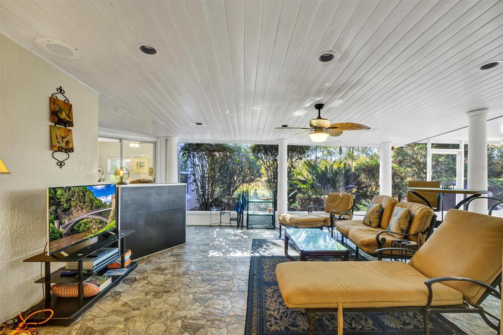 Image 43 of 82 For 2626 Eagle Court