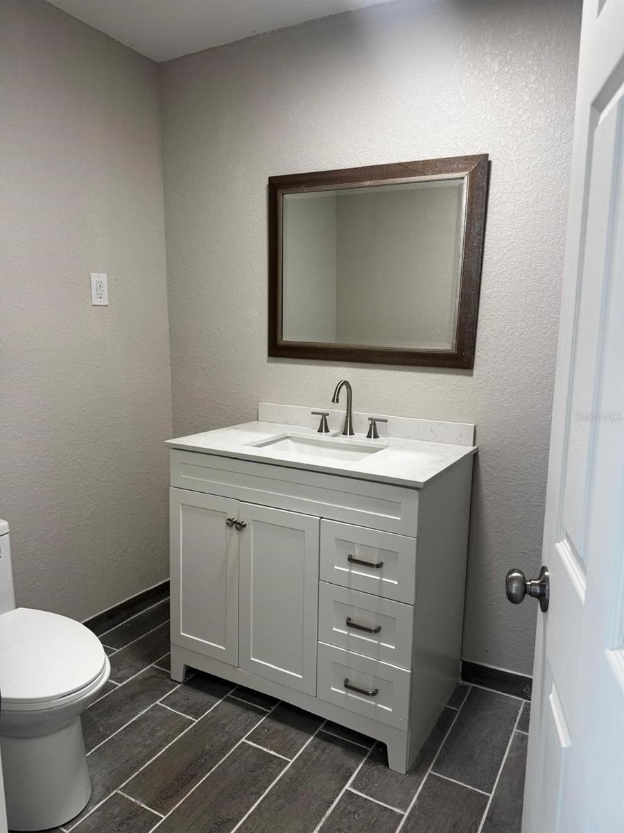 Image 11 of 17 For 2451 Stanton