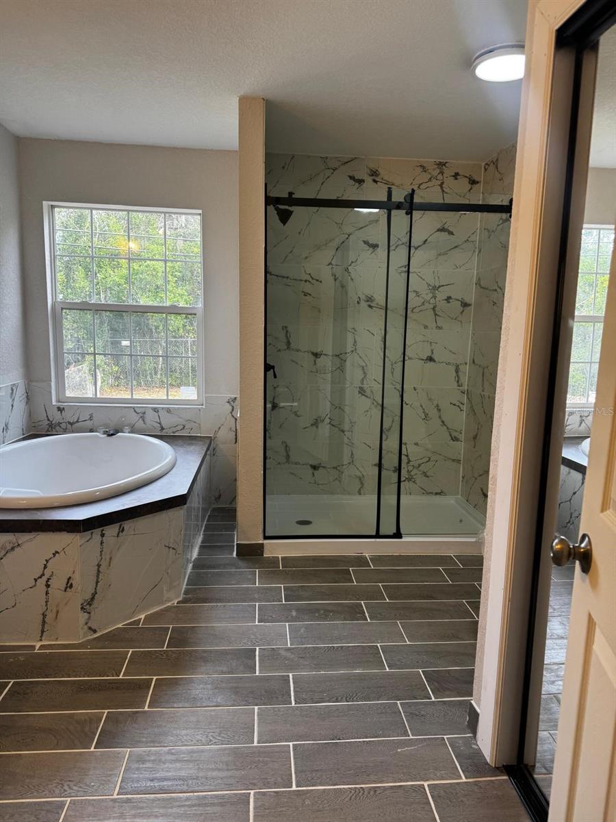 Image 14 of 17 For 2451 Stanton