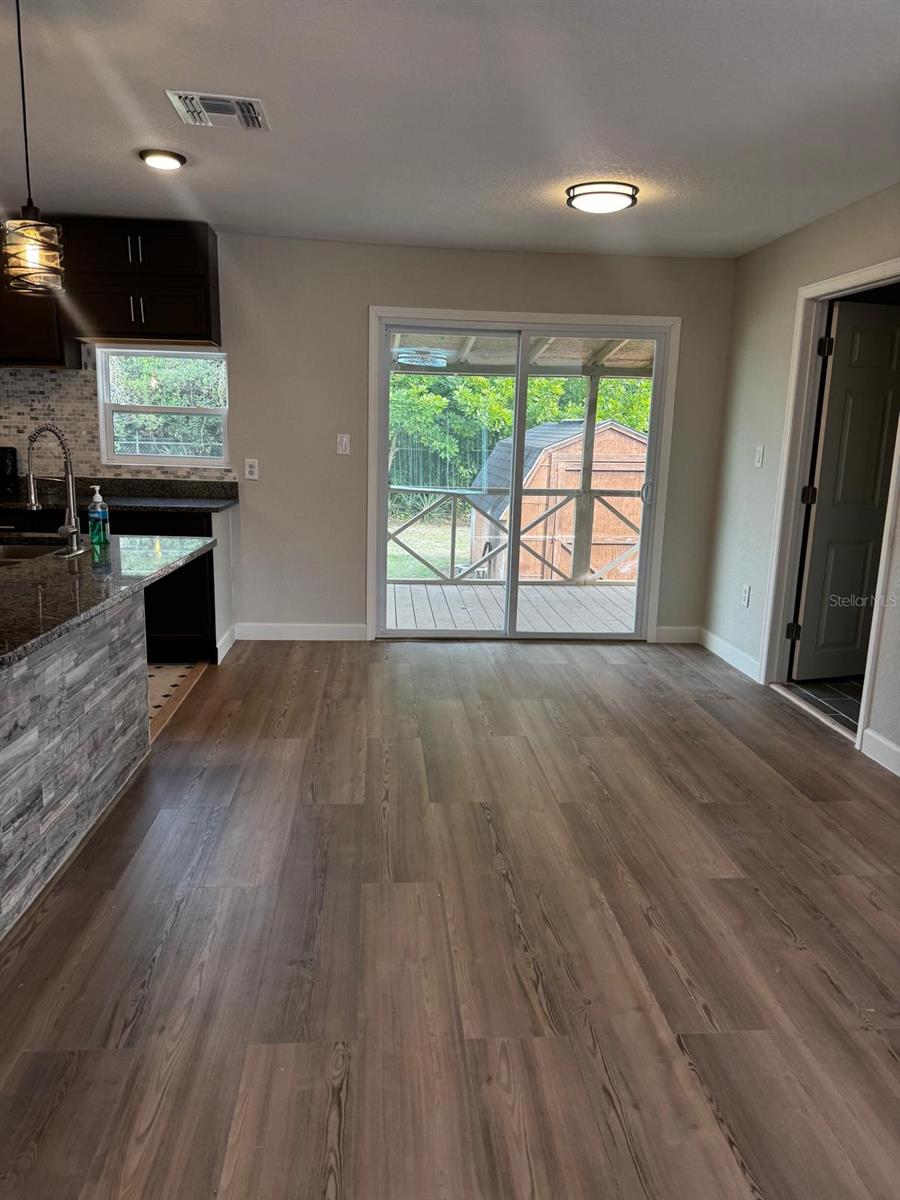 Image 5 of 17 For 2451 Stanton