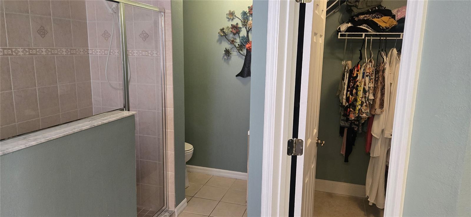 Image 13 of 24 For 303 Knightsbridge Circle