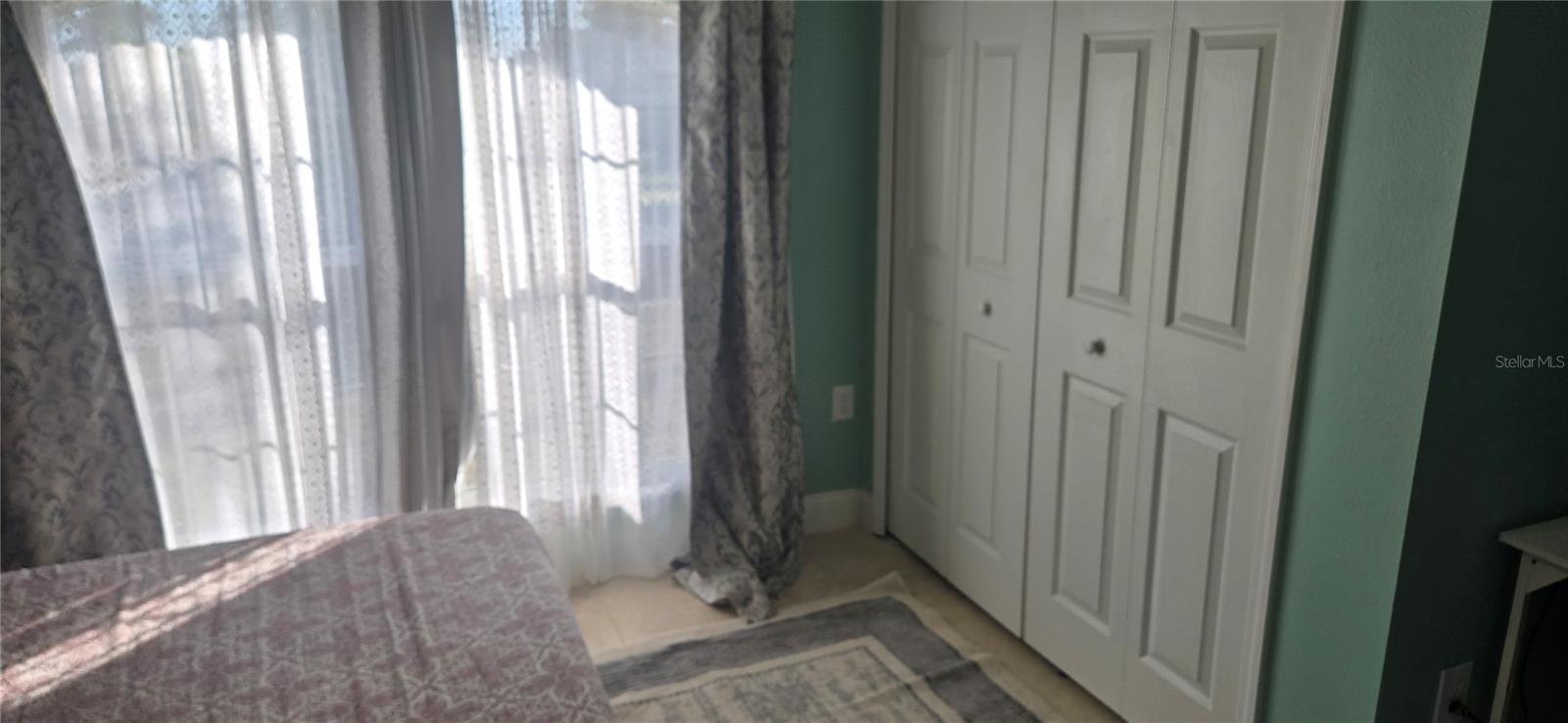 Image 16 of 24 For 303 Knightsbridge Circle