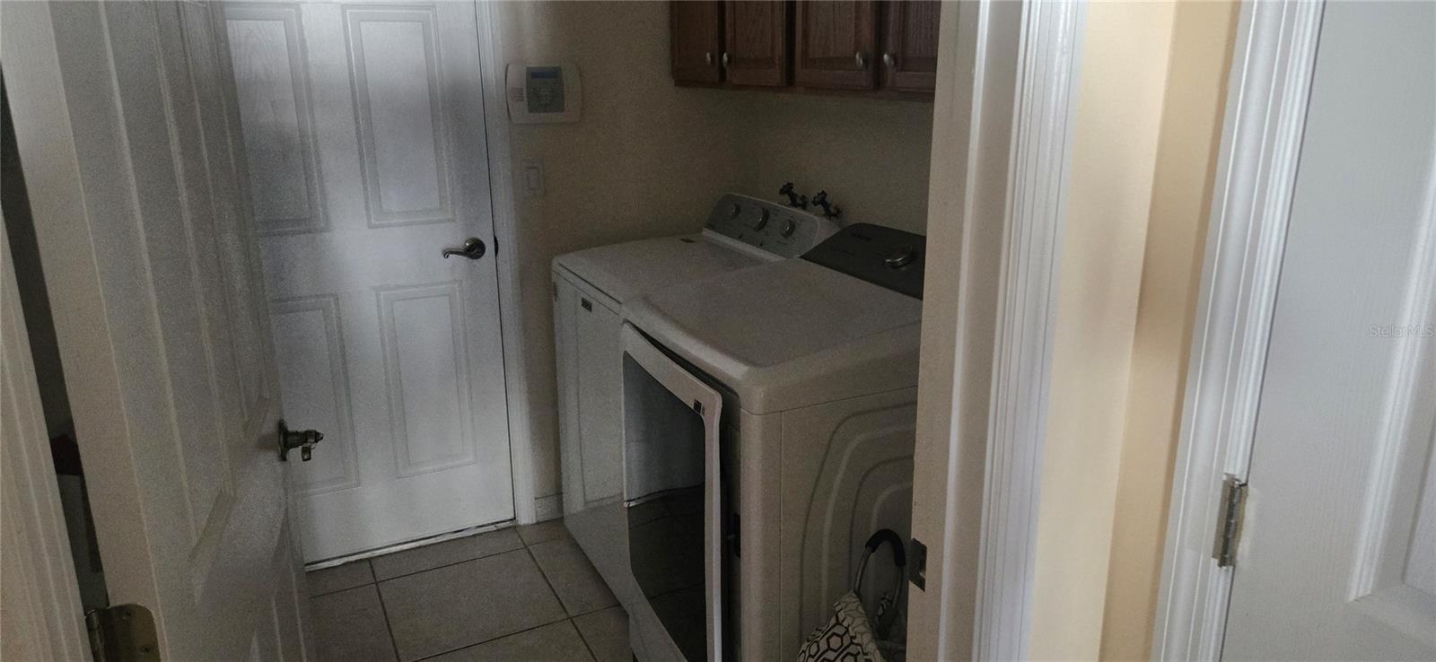 Image 22 of 24 For 303 Knightsbridge Circle