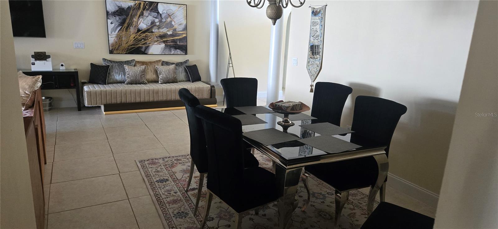 Image 7 of 24 For 303 Knightsbridge Circle