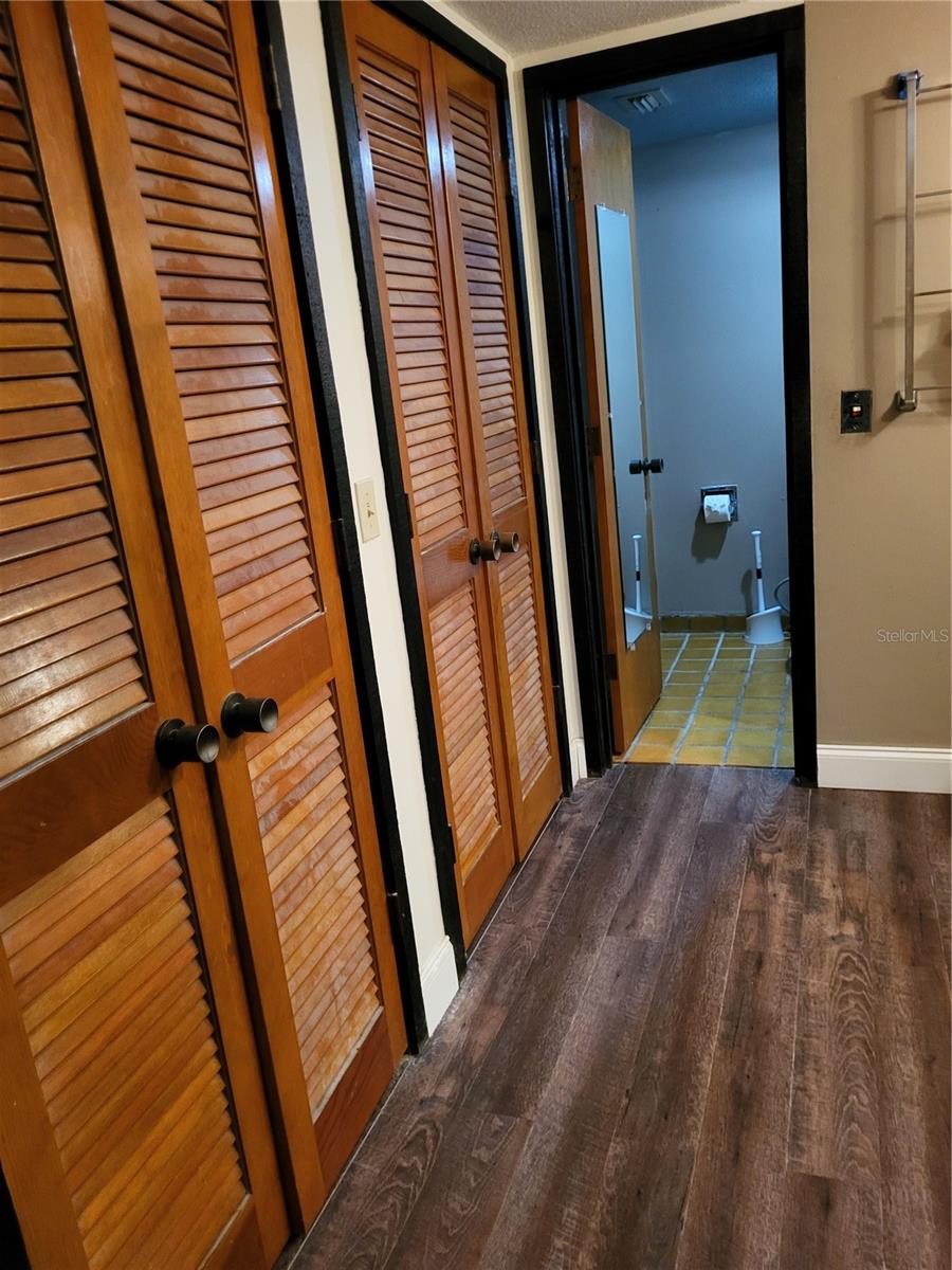 Image 10 of 17 For 3092 Camelot Drive 3092