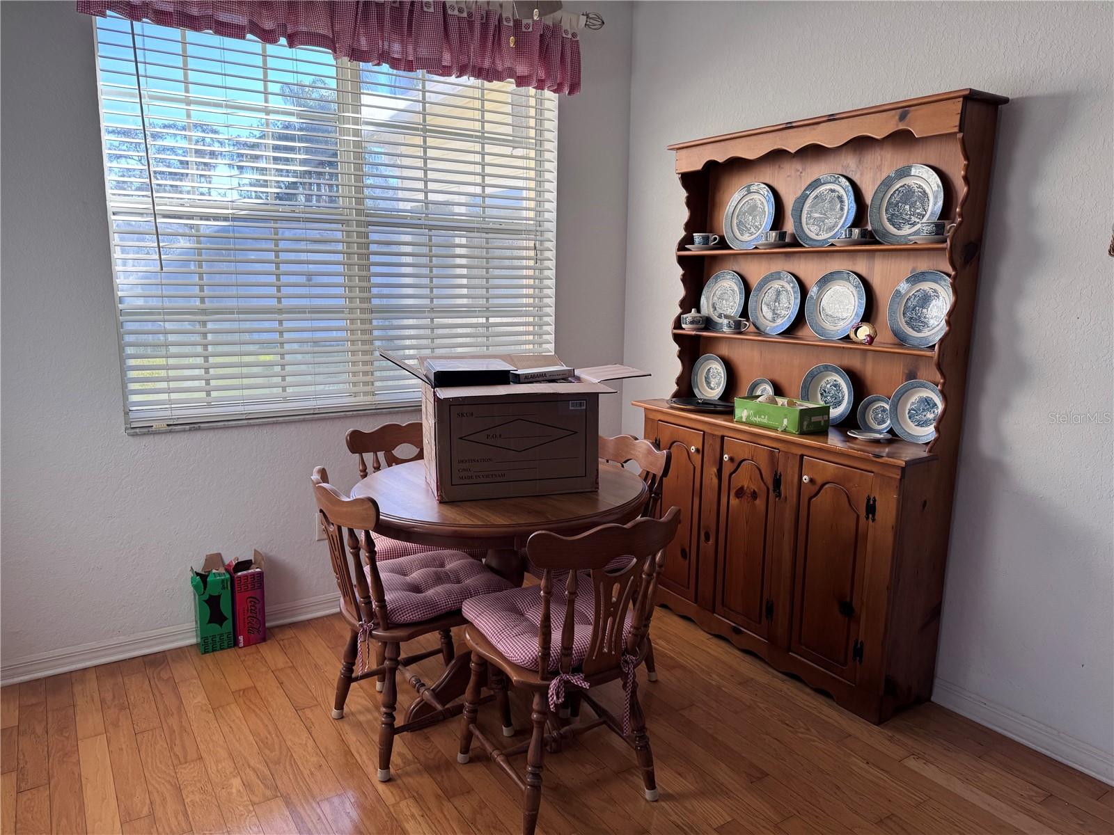 Image 11 of 26 For 119 Hawthorne Road