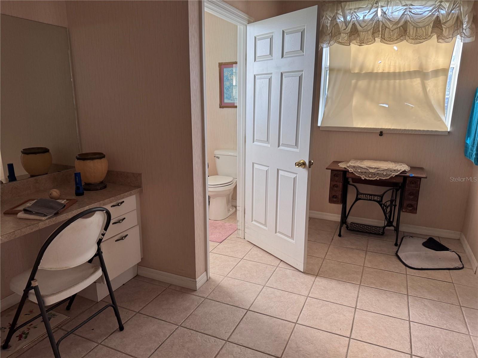 Image 17 of 26 For 119 Hawthorne Road