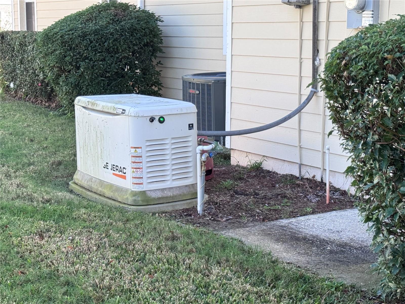 Image 21 of 26 For 119 Hawthorne Road