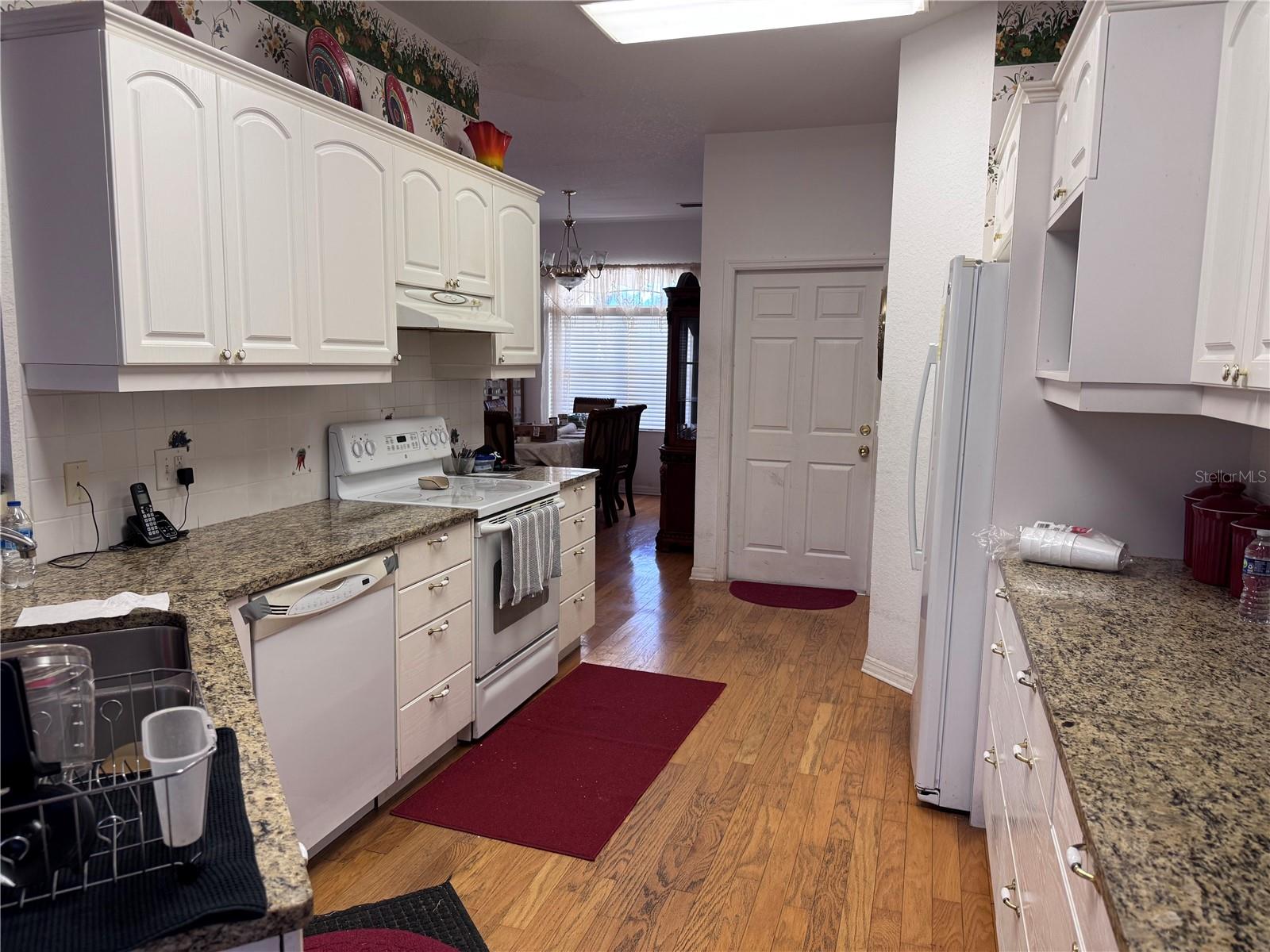 Image 9 of 26 For 119 Hawthorne Road