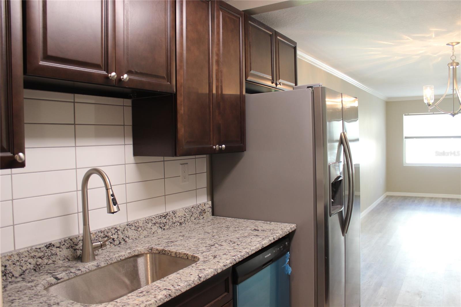 Image 11 of 34 For 1550 11th Street Ne B6