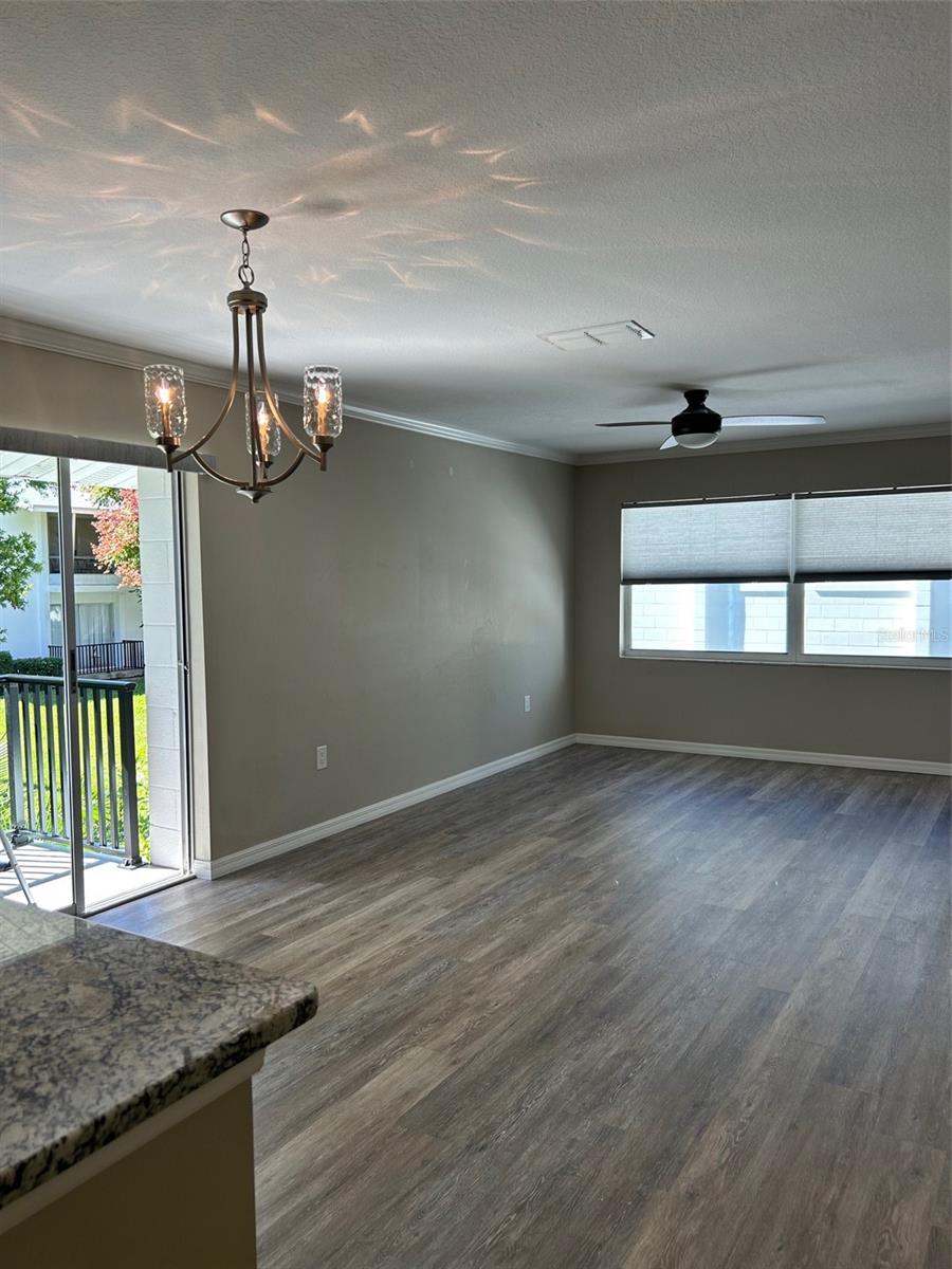 Image 14 of 34 For 1550 11th Street Ne B6