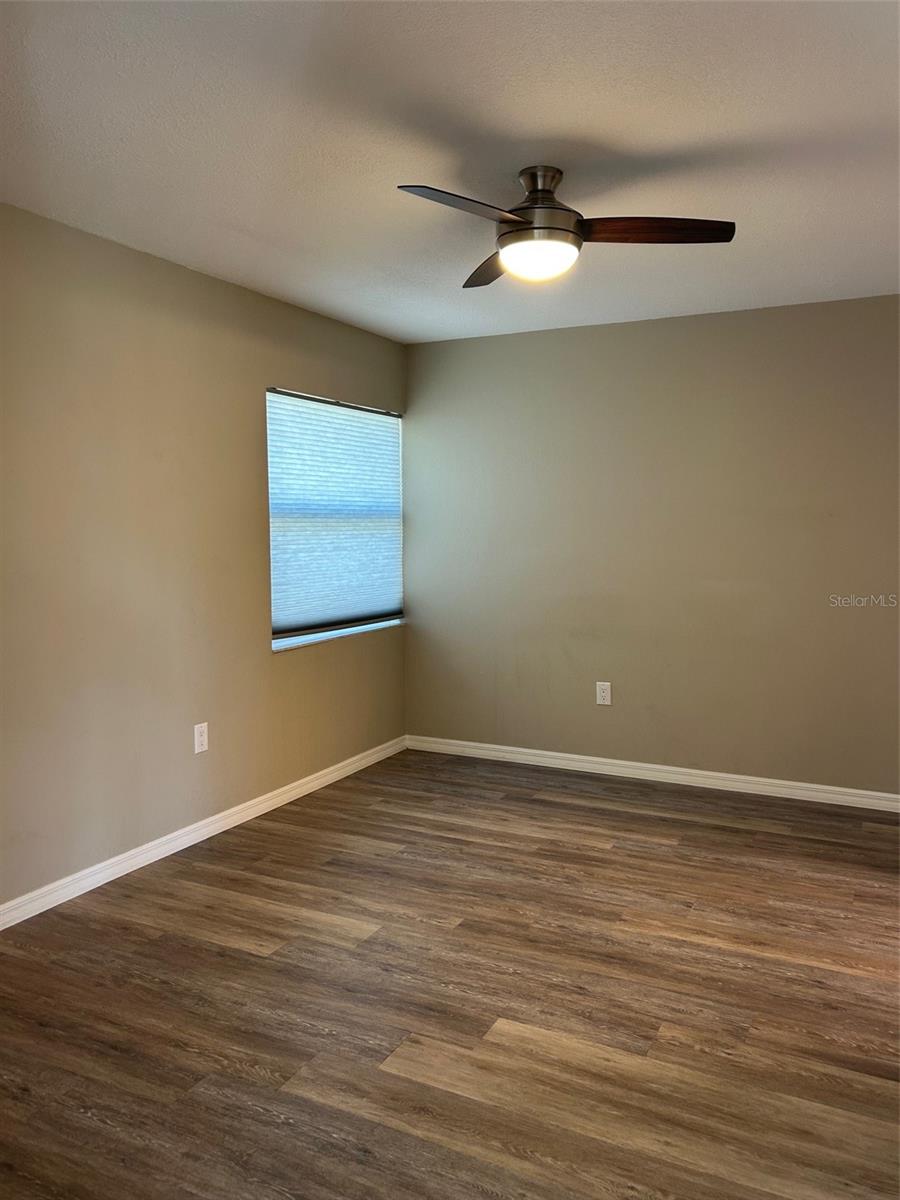 Image 16 of 34 For 1550 11th Street Ne B6