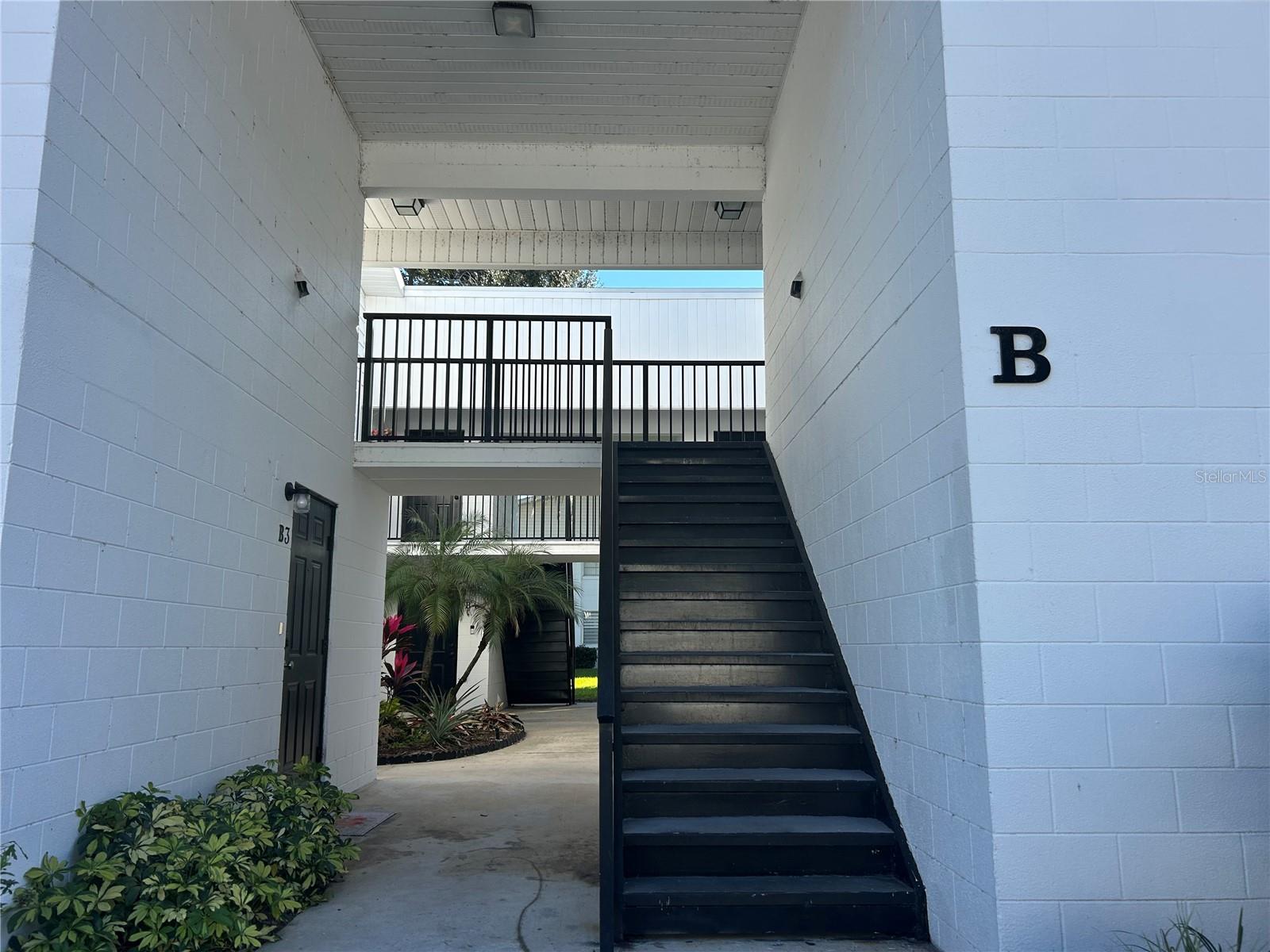 Image 3 of 34 For 1550 11th Street Ne B6