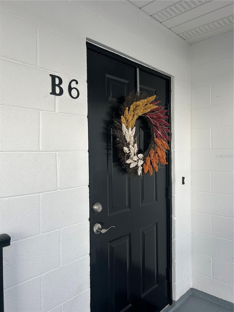 Image 4 of 34 For 1550 11th Street Ne B6