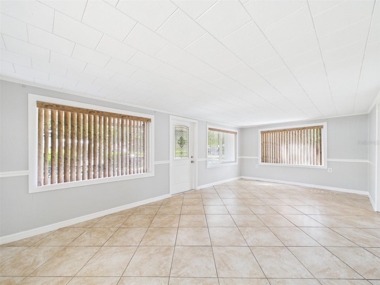 Image 10 of 84 For 348 Gordon Avenue