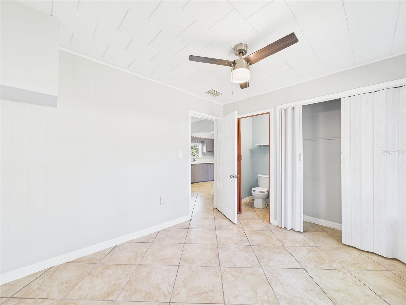 Image 24 of 84 For 348 Gordon Avenue