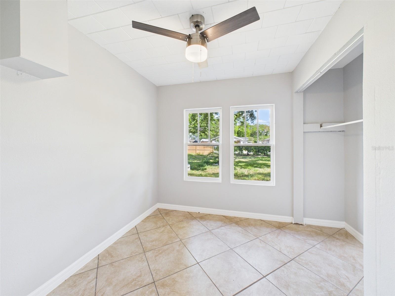 Image 28 of 84 For 348 Gordon Avenue