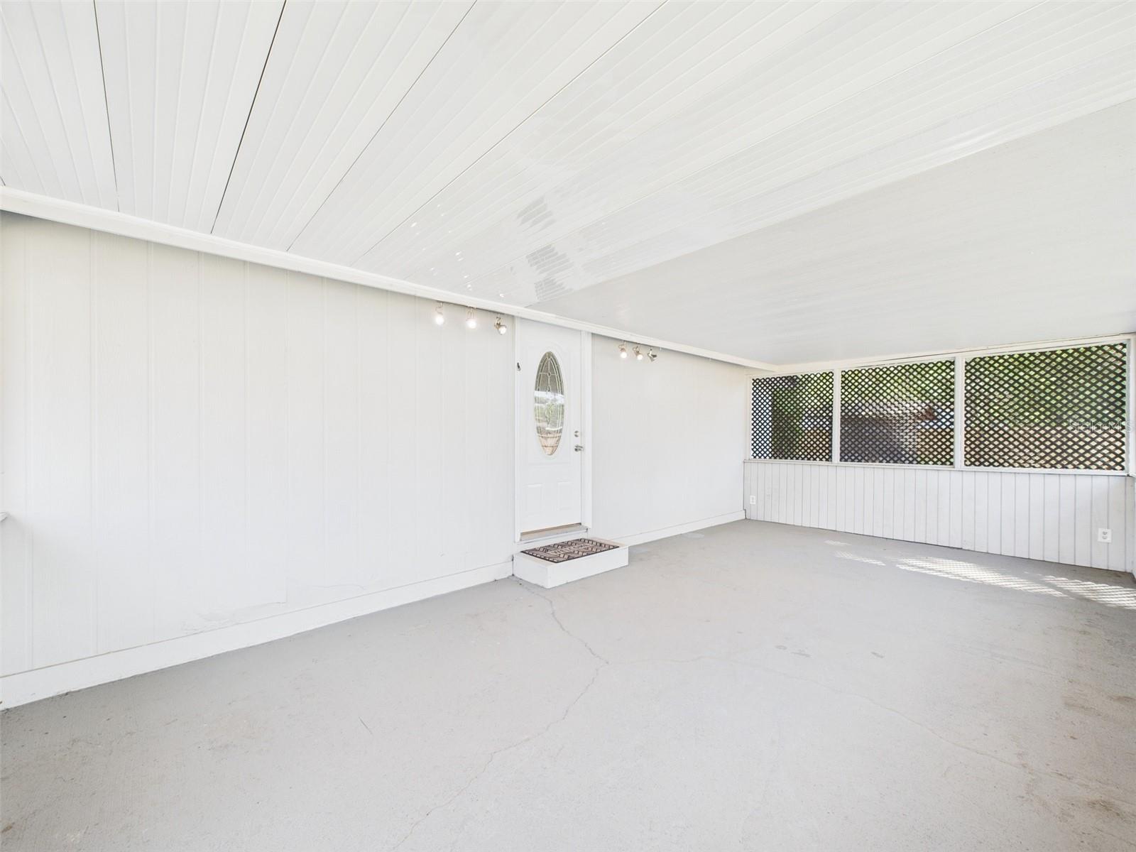 Image 47 of 84 For 348 Gordon Avenue