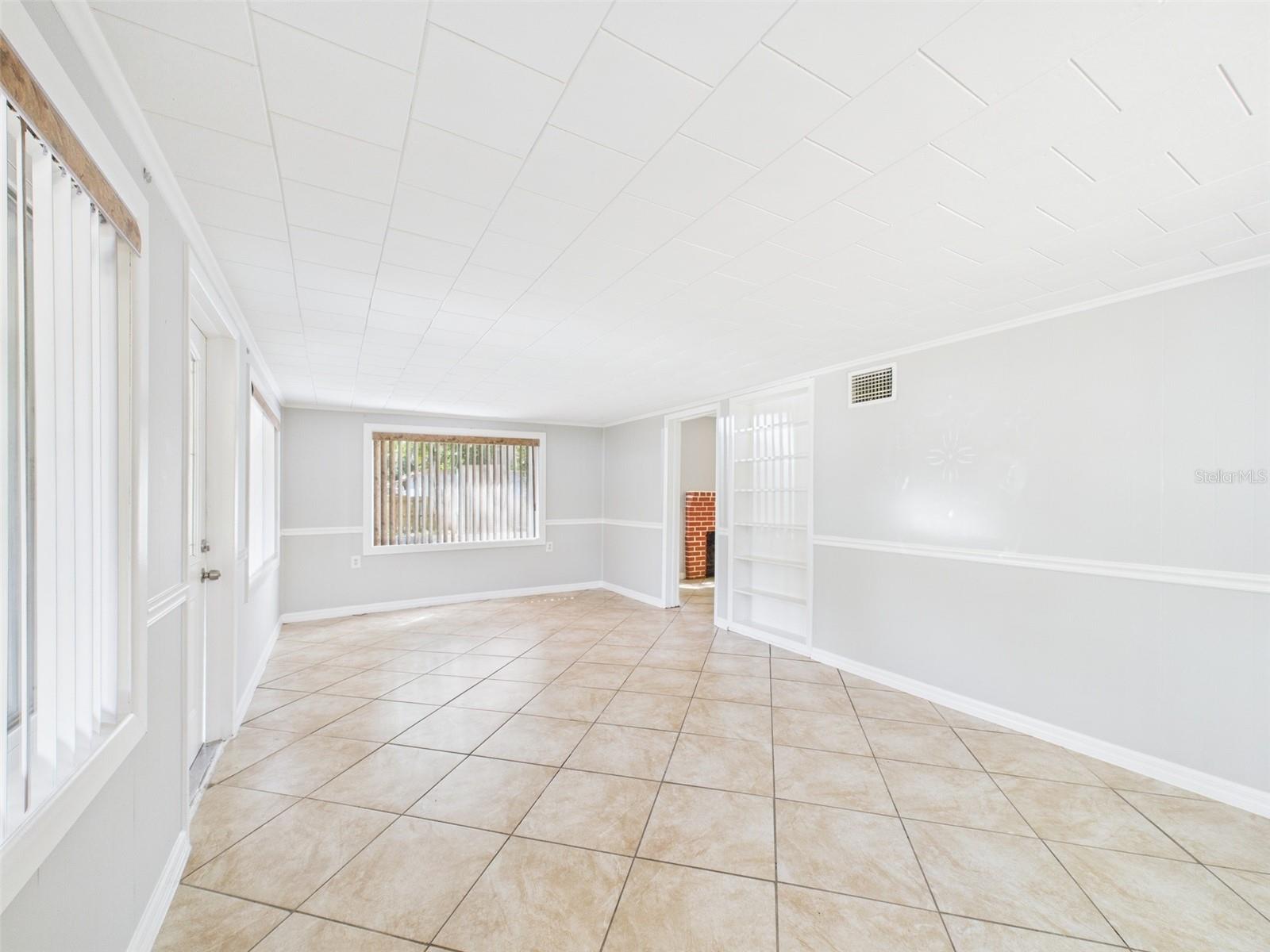 Image 9 of 84 For 348 Gordon Avenue