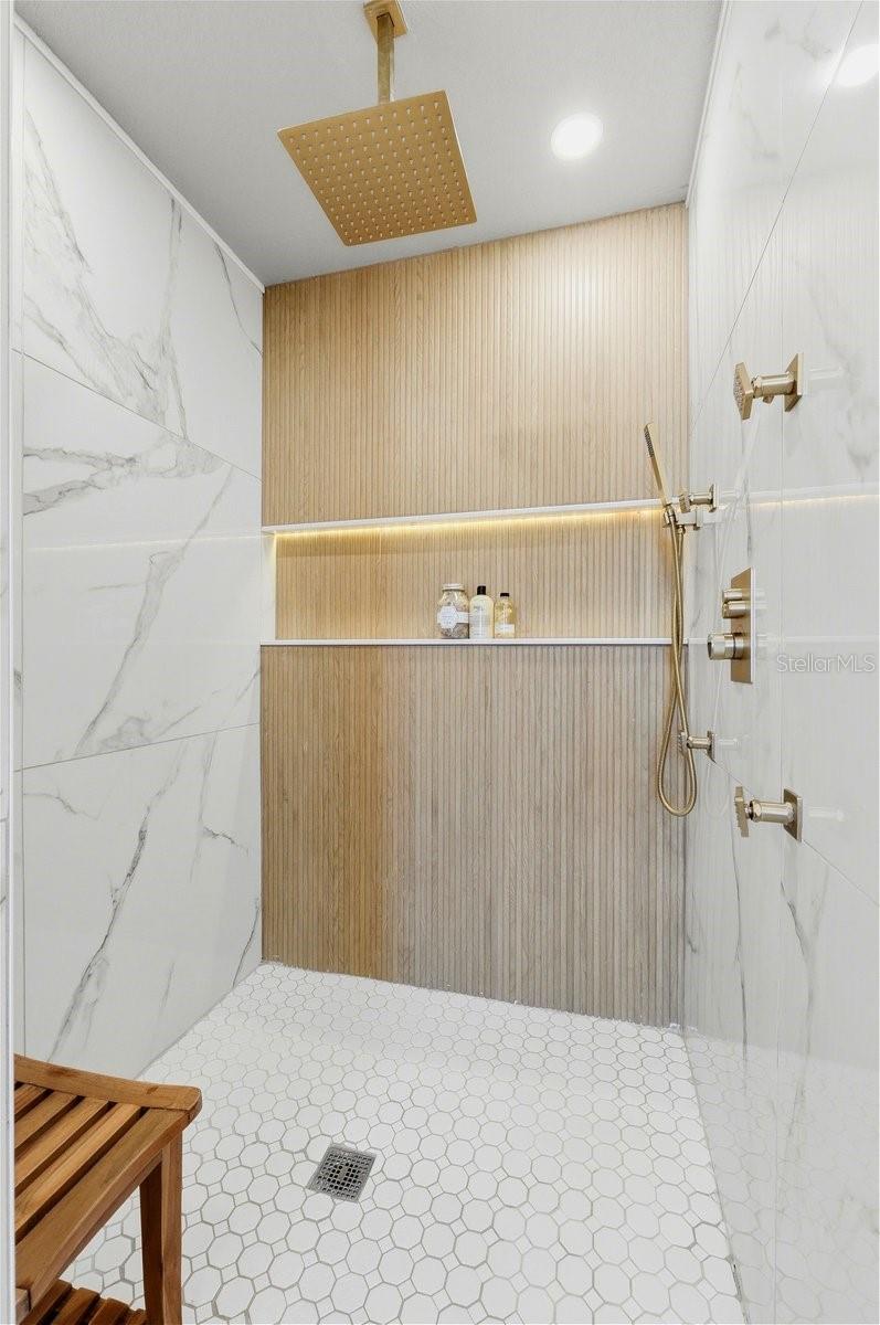 Image 39 of 68 For 1825 Clubhouse Road