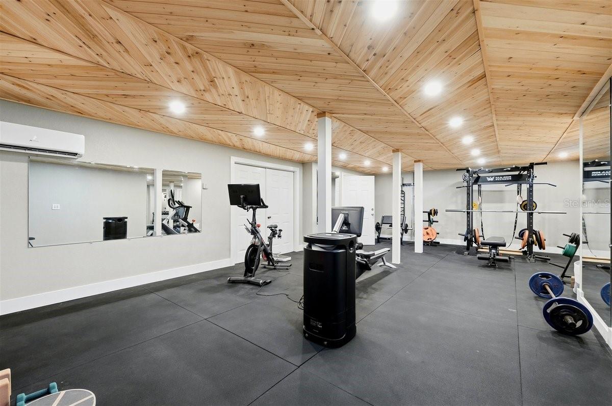 Image 51 of 68 For 1825 Clubhouse Road