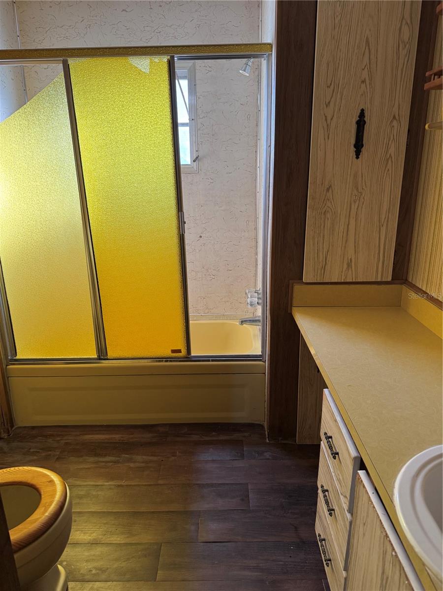 Image 13 of 13 For 11 Robin Lane