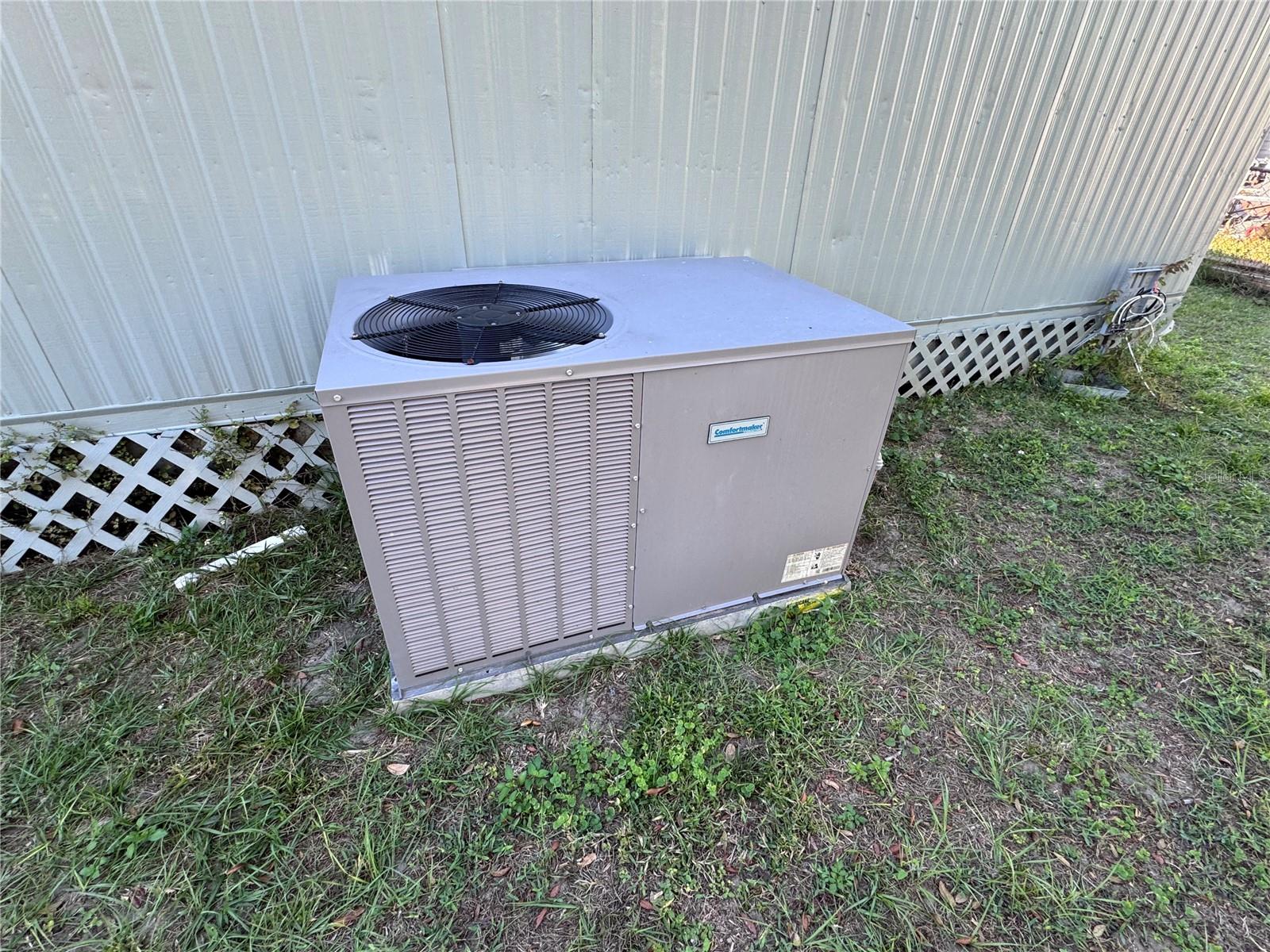 Image 4 of 13 For 11 Robin Lane