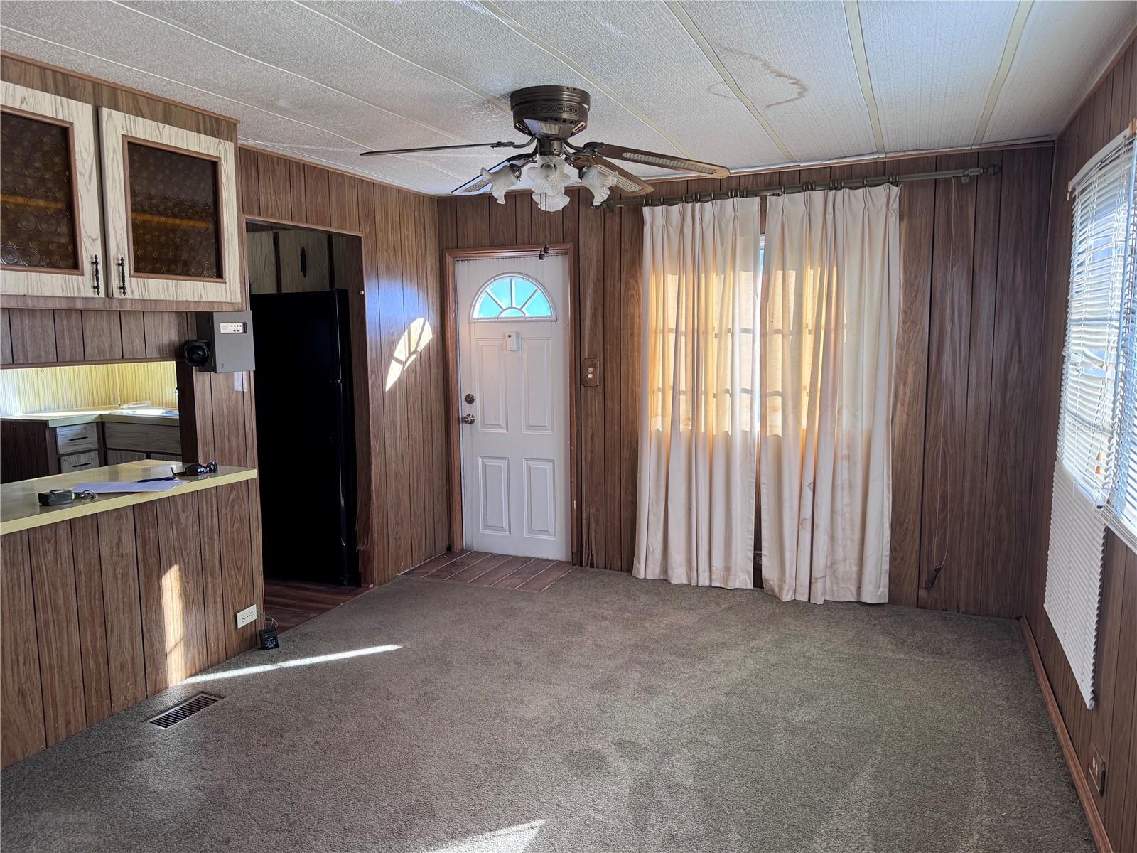 Image 7 of 13 For 11 Robin Lane