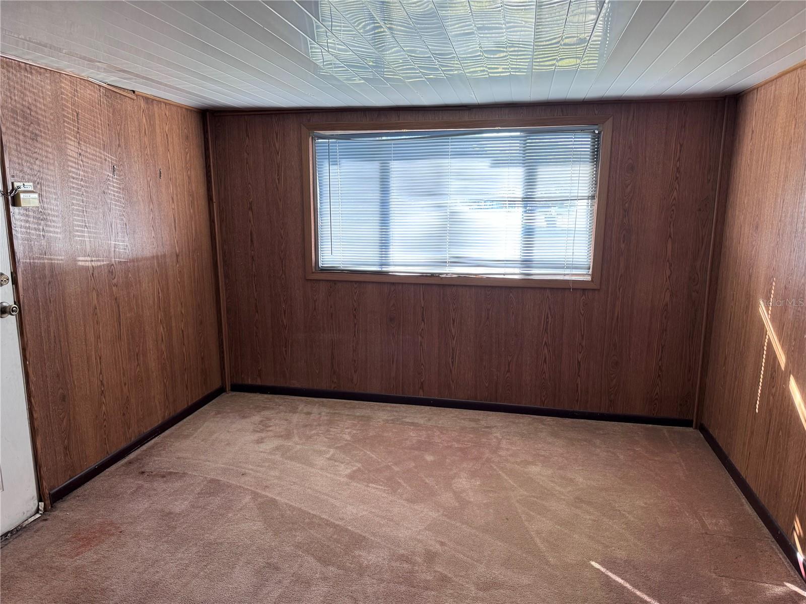 Image 9 of 13 For 11 Robin Lane