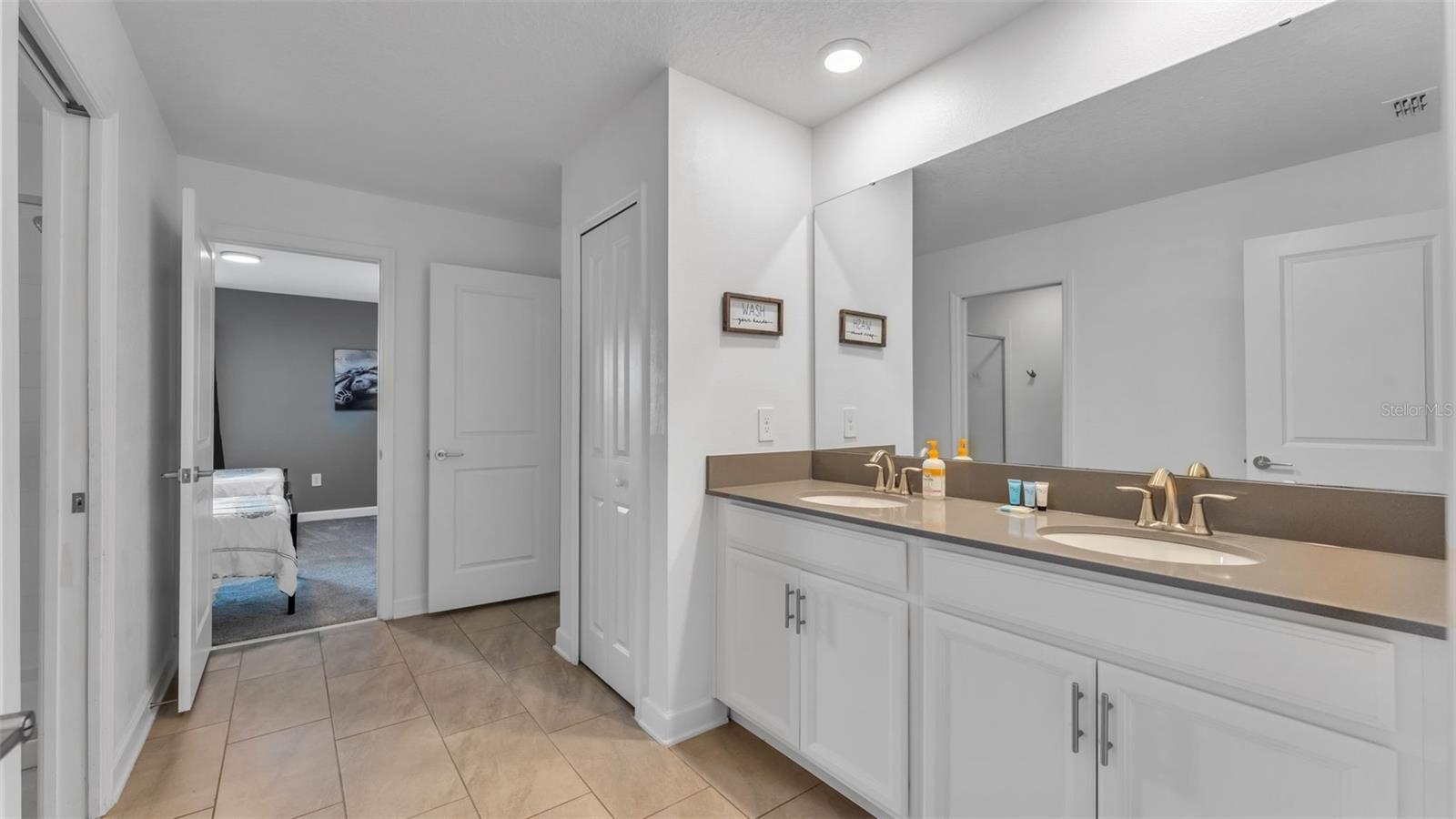 Image 39 of 64 For 9238 Sommerset Hills Drive