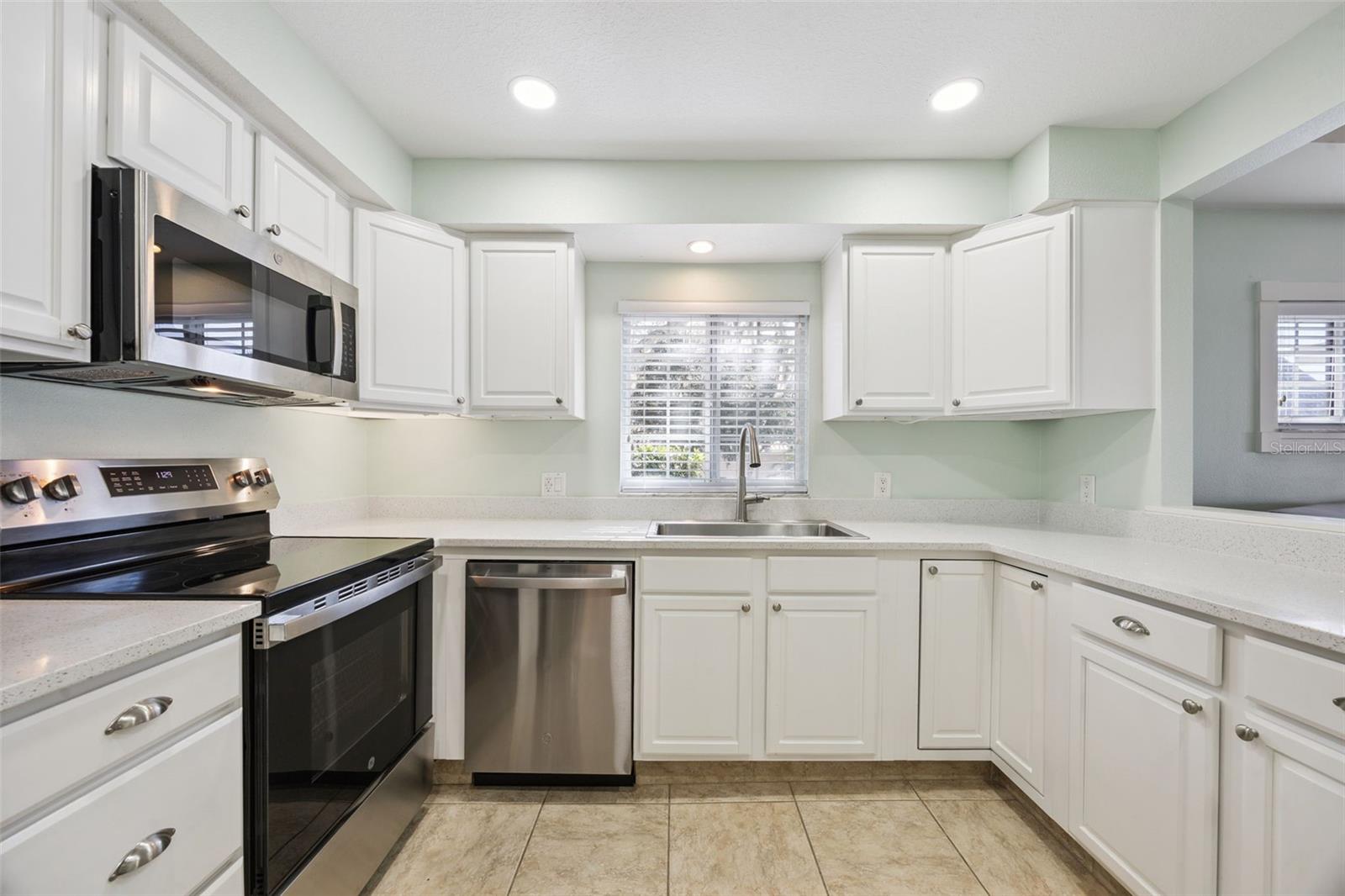 Image 9 of 49 For 1280 Crooked Lake Drive