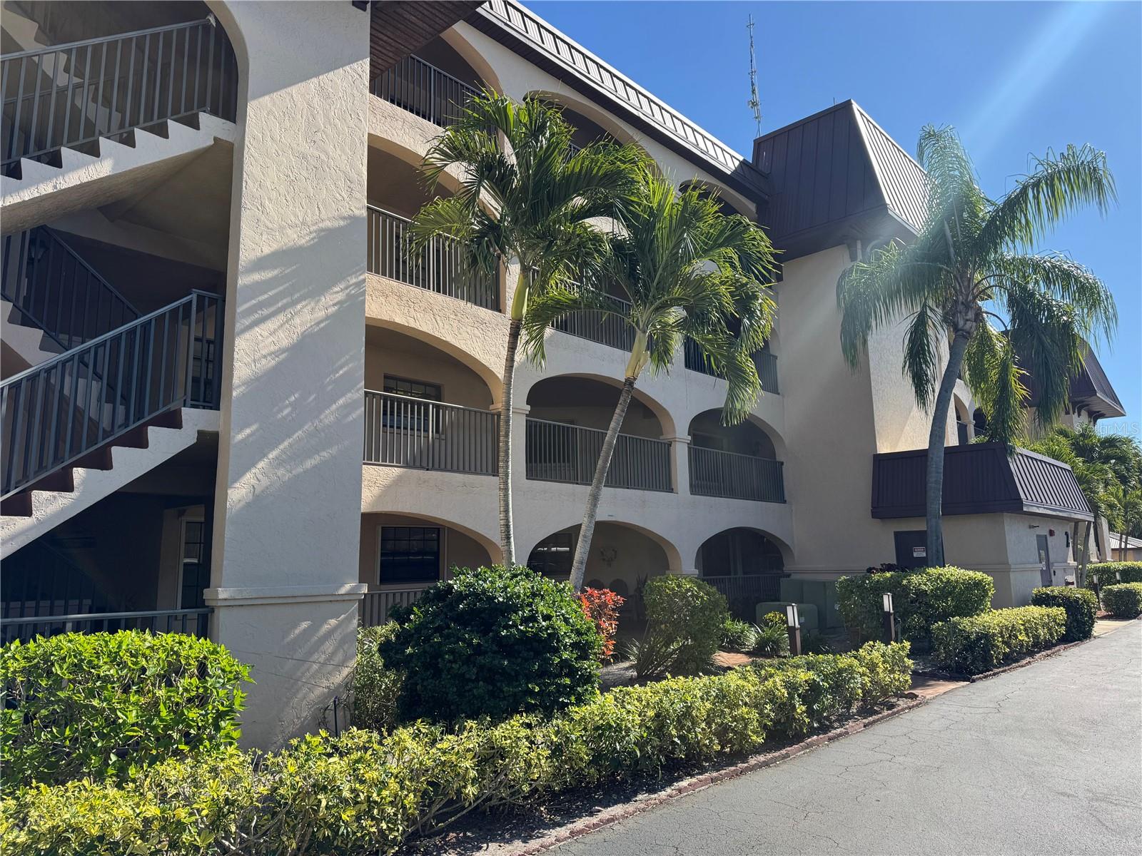 Image 2 of 61 For 23465 Harborview Road 244