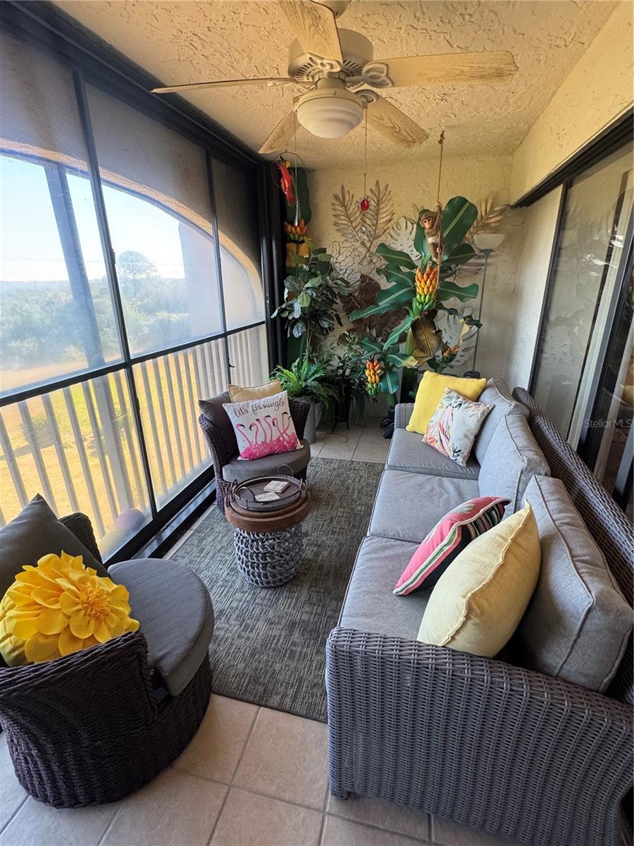 Image 33 of 61 For 23465 Harborview Road 244