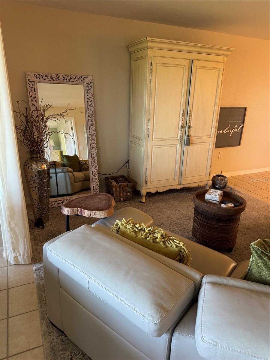 Image 40 of 61 For 23465 Harborview Road 244