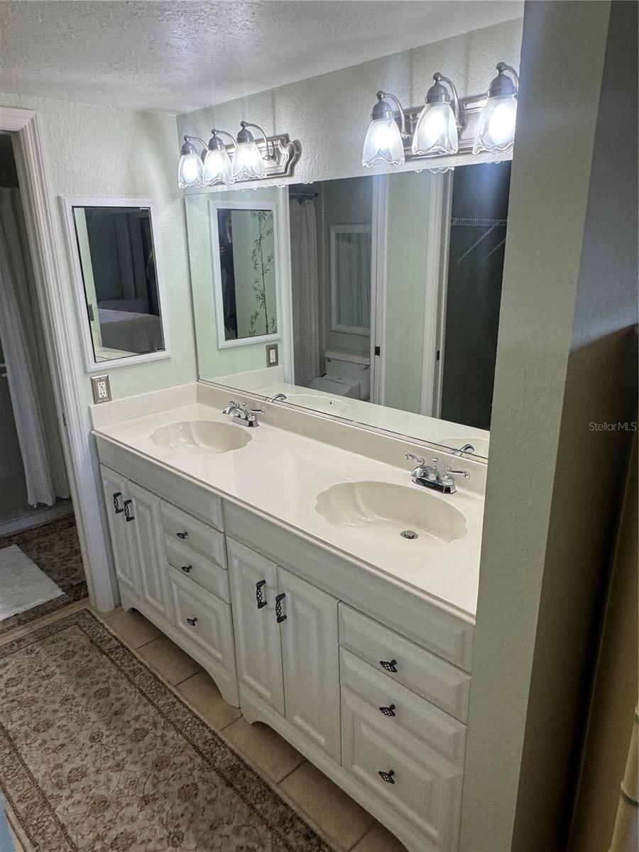 Image 54 of 61 For 23465 Harborview Road 244