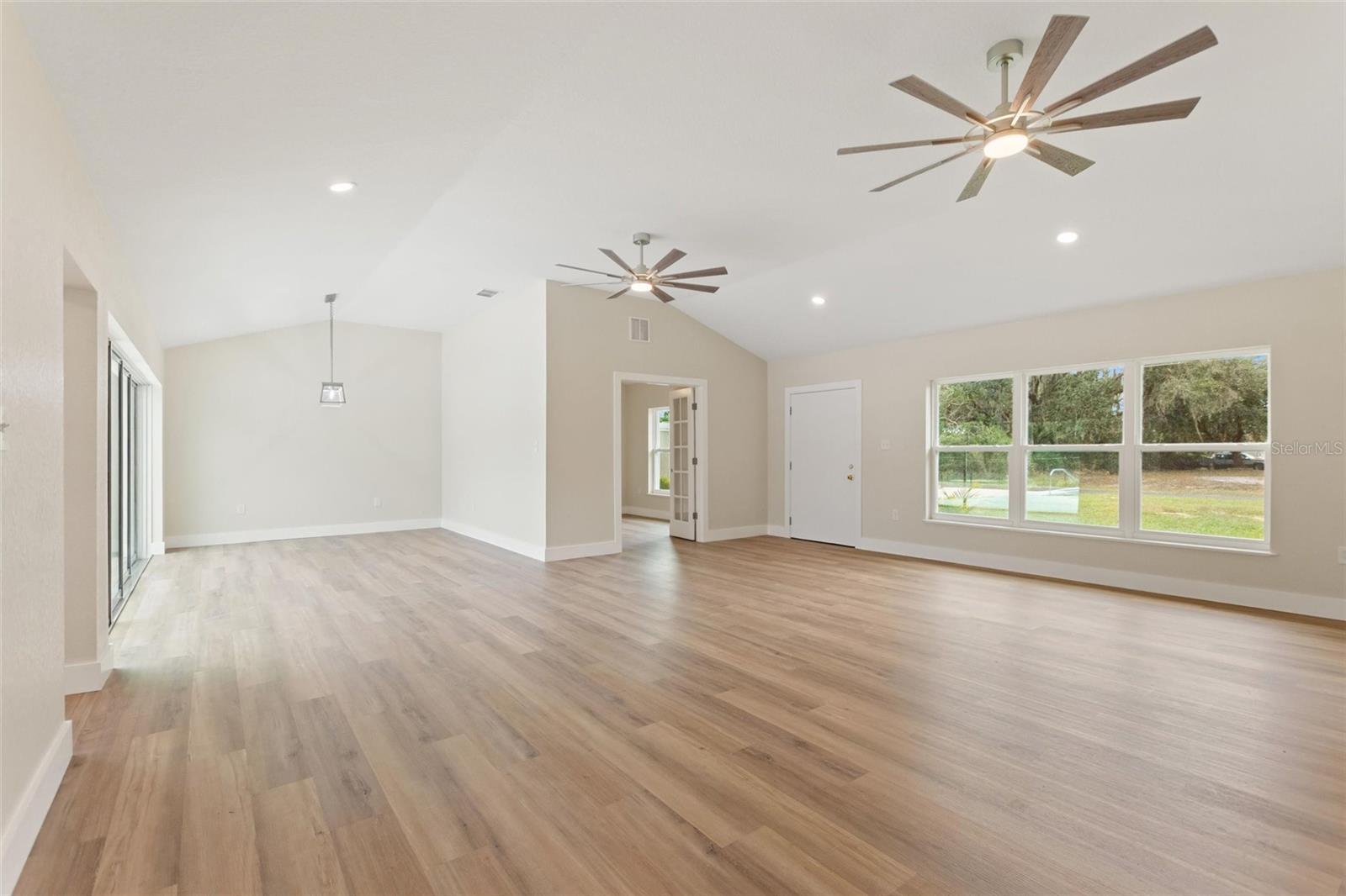 Image 11 of 71 For 4370 Hibiscus Drive