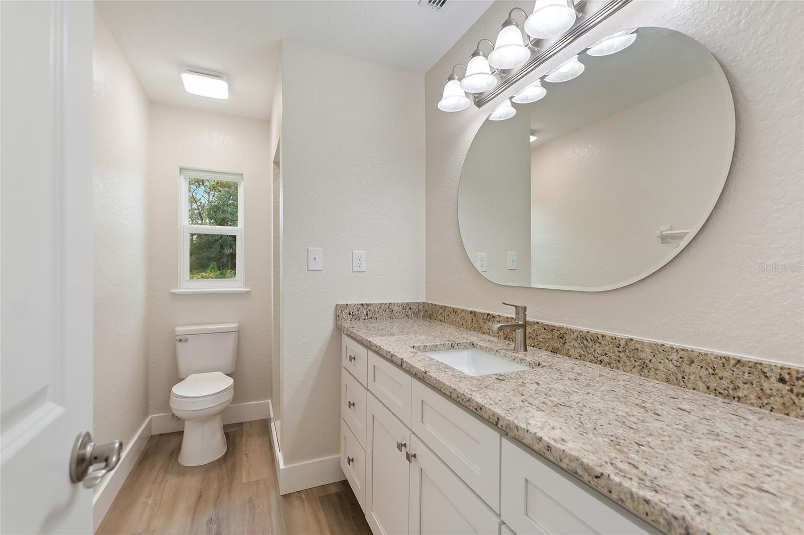 Image 24 of 71 For 4370 Hibiscus Drive