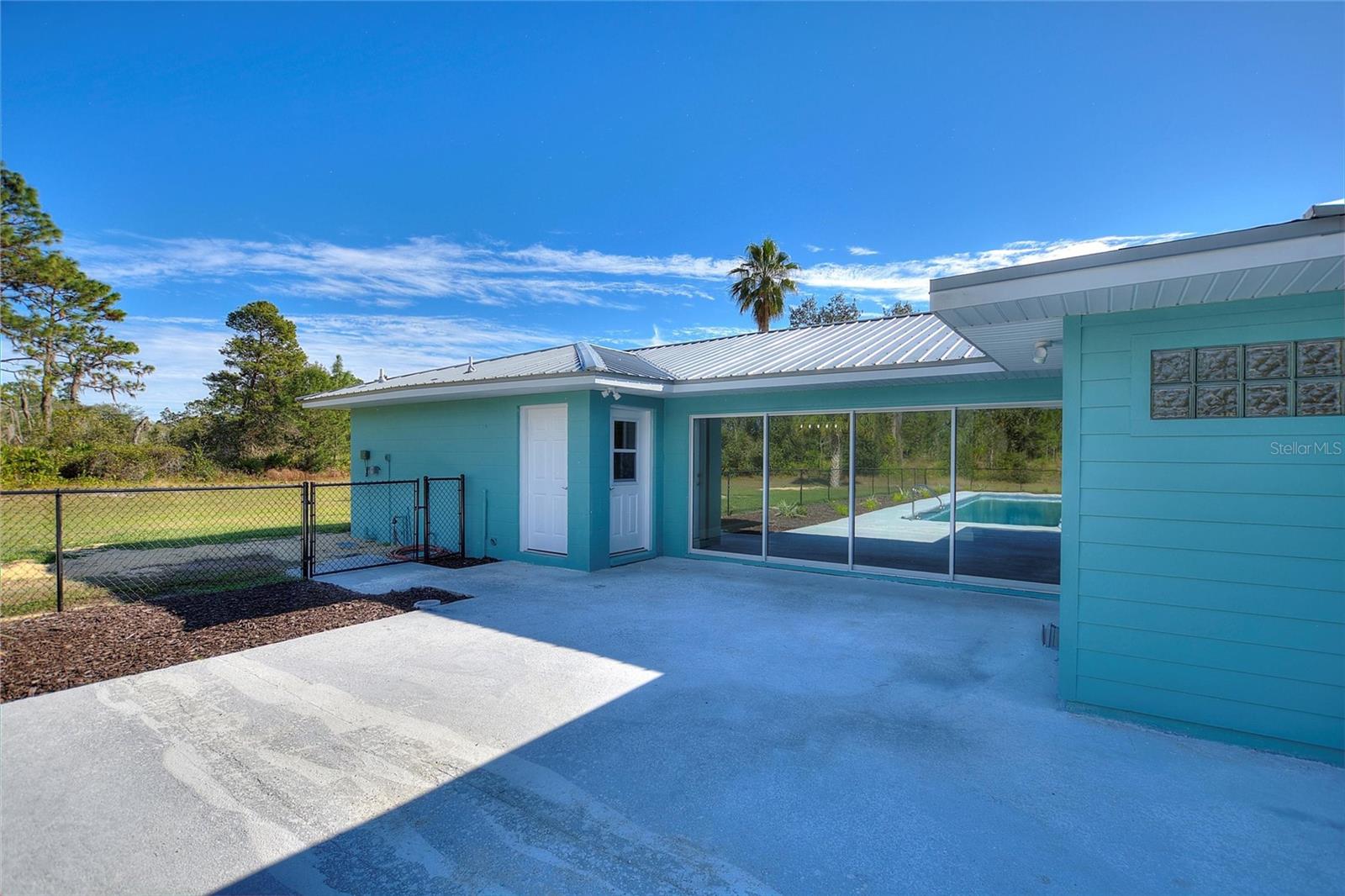 Image 25 of 71 For 4370 Hibiscus Drive